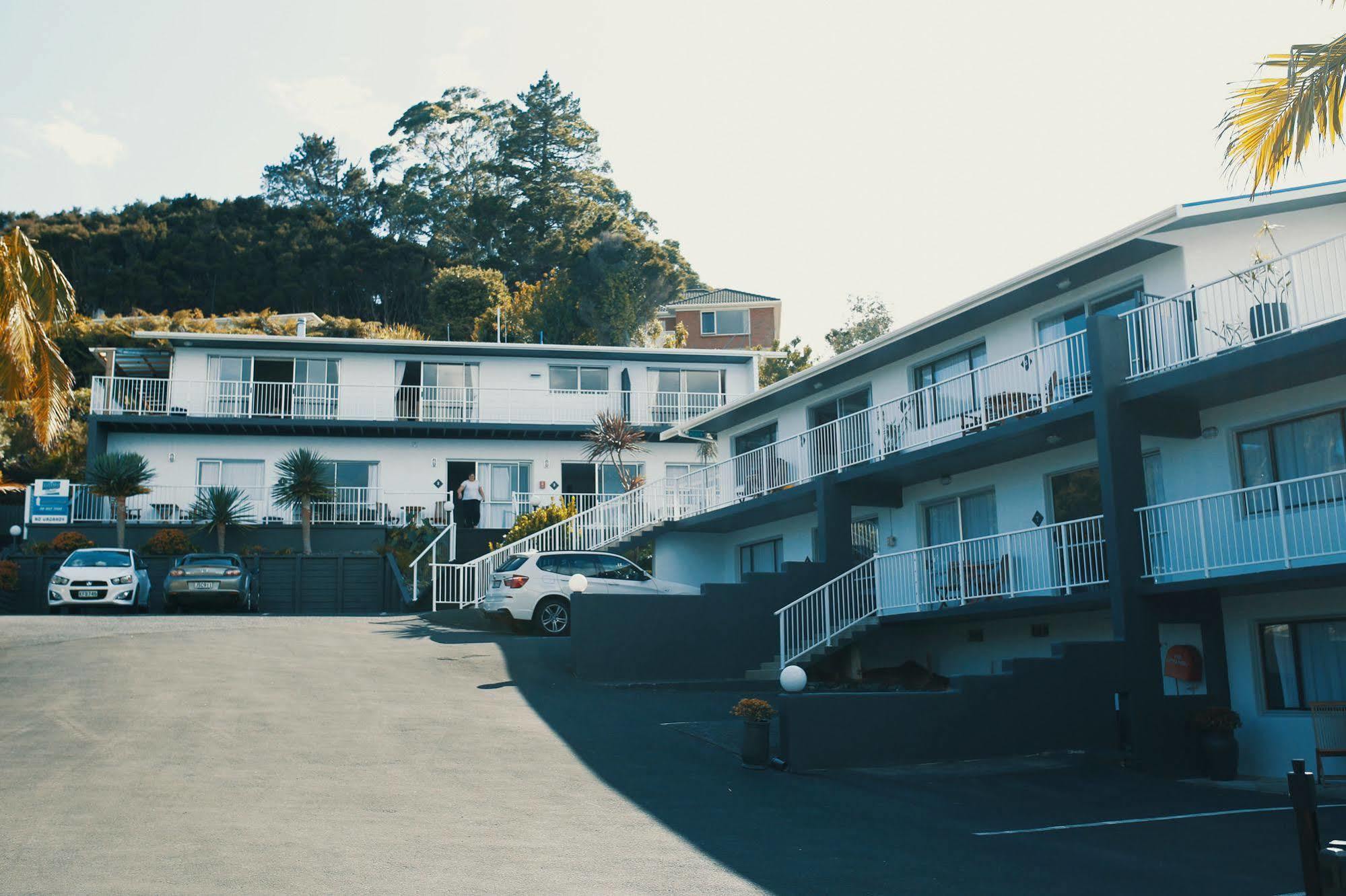 The Duke Motel Russell Exterior photo